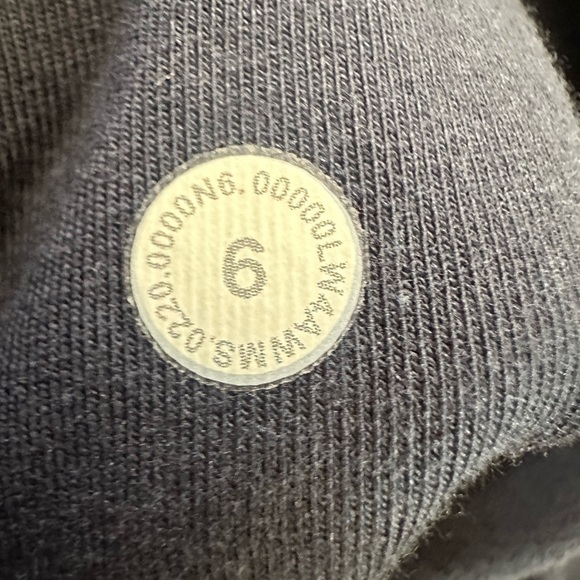Lululemon Scuba Hoodie Light Cotton navy Fleece with advertising 
size 6 - Picture 3 of 4